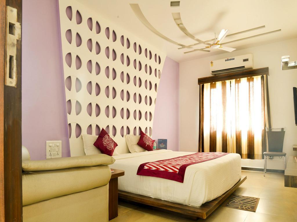 Oyo 4316 Hotel Sai Empire Shirdi Exteriör bild