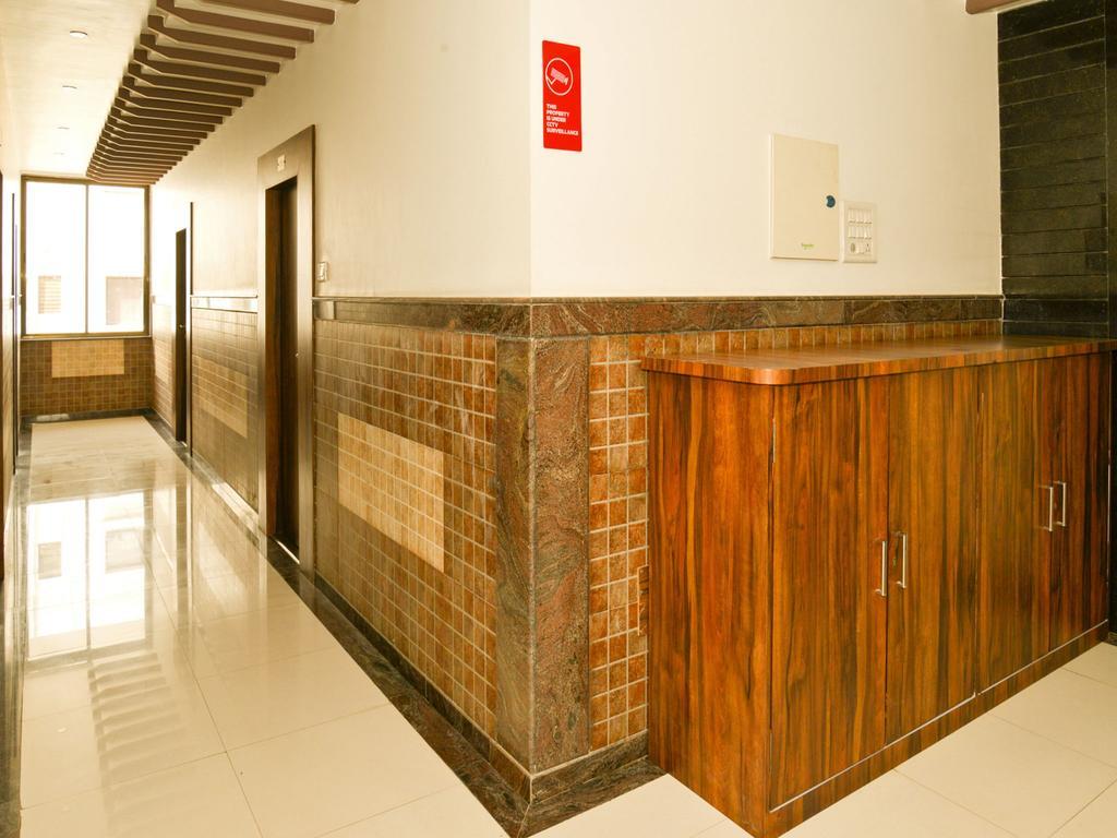 Oyo 4316 Hotel Sai Empire Shirdi Exteriör bild