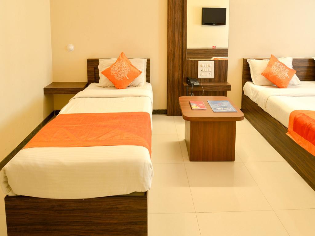 Oyo 4316 Hotel Sai Empire Shirdi Exteriör bild